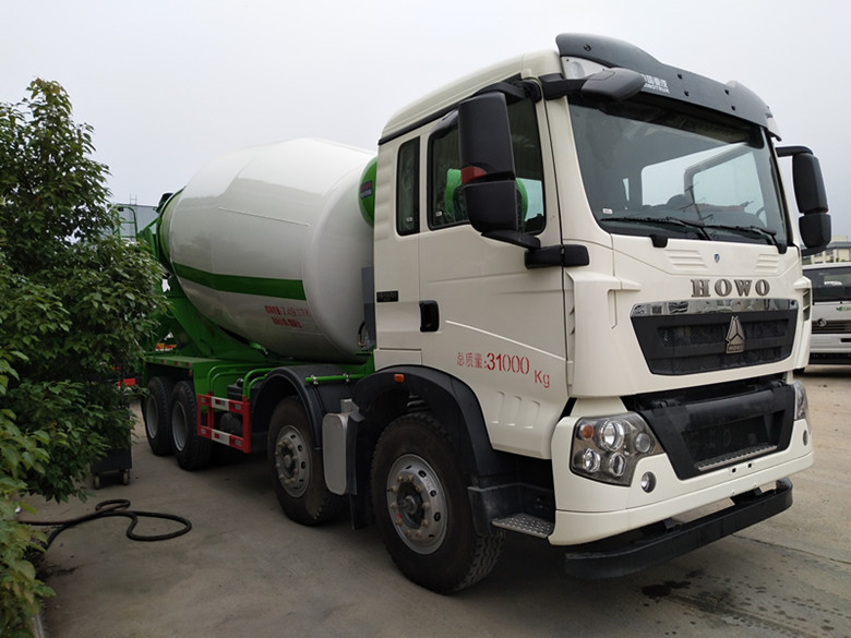 豪沃轻量化12-15方搅拌车价格