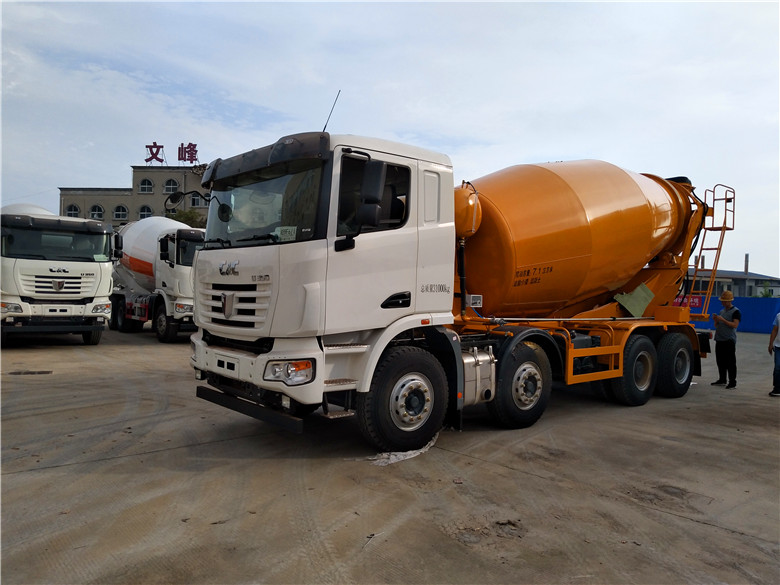 联合10-12方混凝土轻量化搅拌车