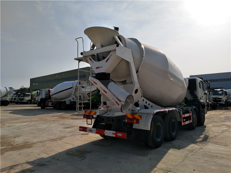 豪翰12方轻量化搅拌车