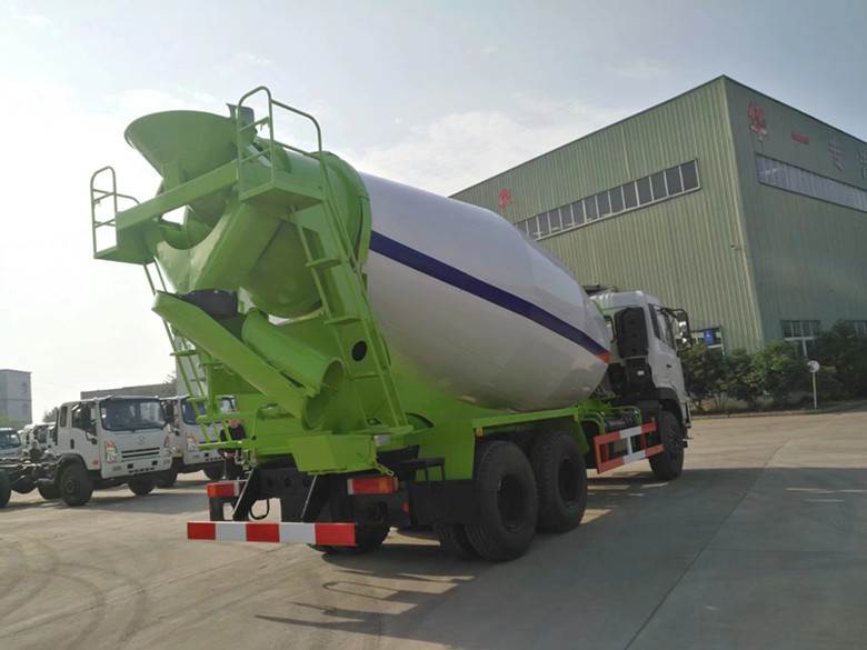 东风大力神12方搅拌车