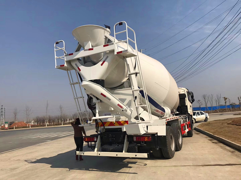 欧曼14方搅拌车价格