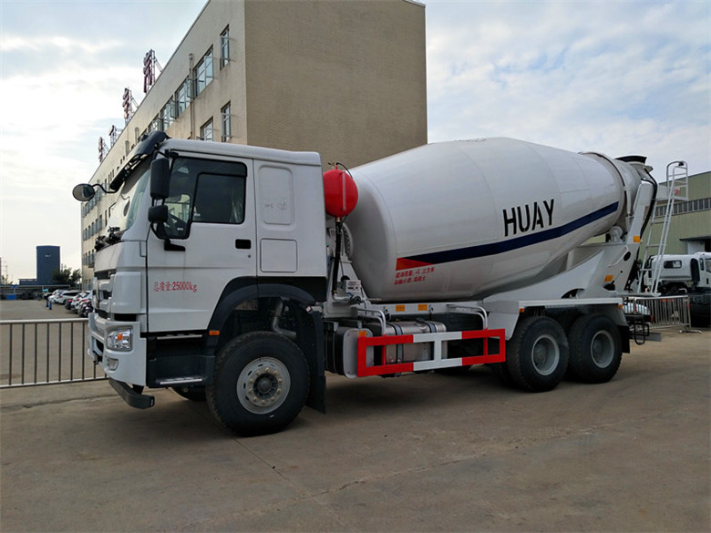 15方搅拌车重汽豪沃