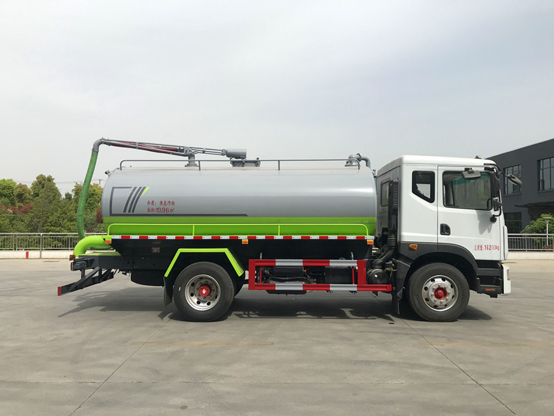 东风D9吸粪车（国六）