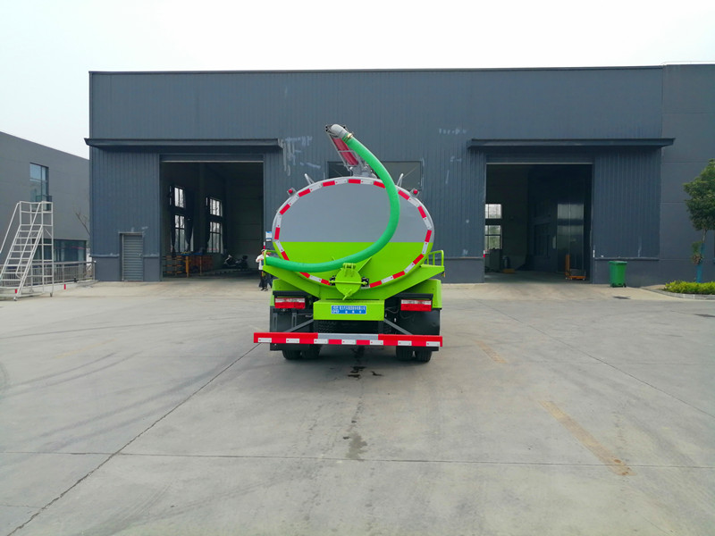 东风福瑞卡吸粪车（国六）