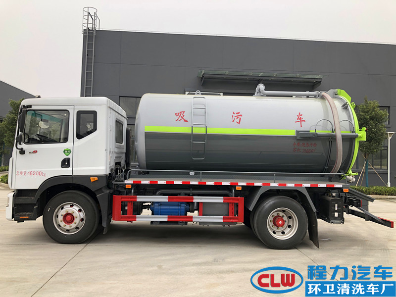 东风D9吸污车（11.5方）