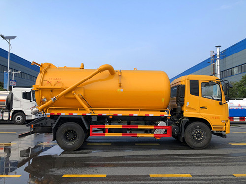 东风天锦吸污车（国六）