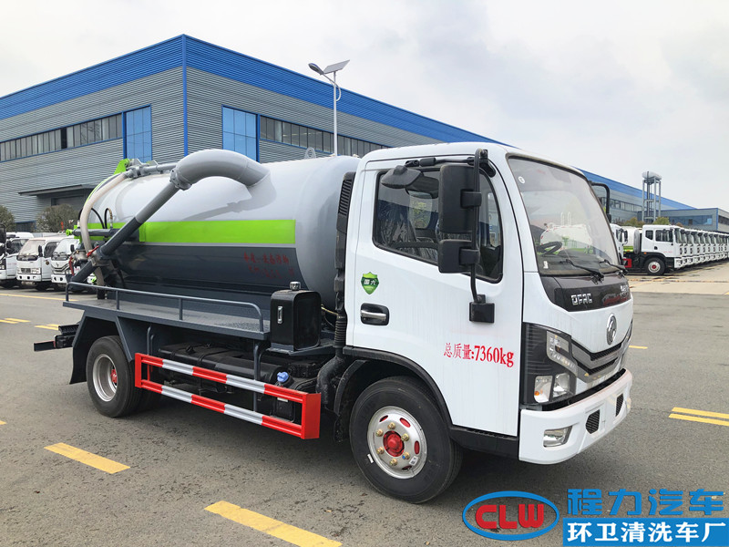 东风小多利卡吸污车（国六）