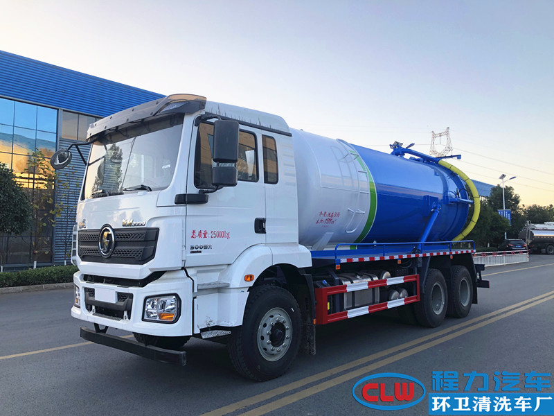 陕汽德龙后双桥吸污车（国六）