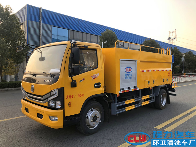 东风大多利卡高压清洗车