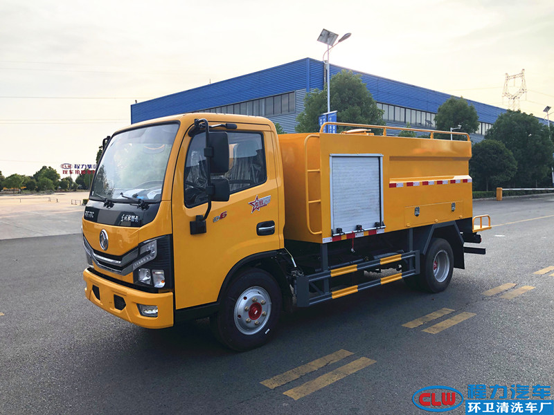东风小多利卡高压清洗车