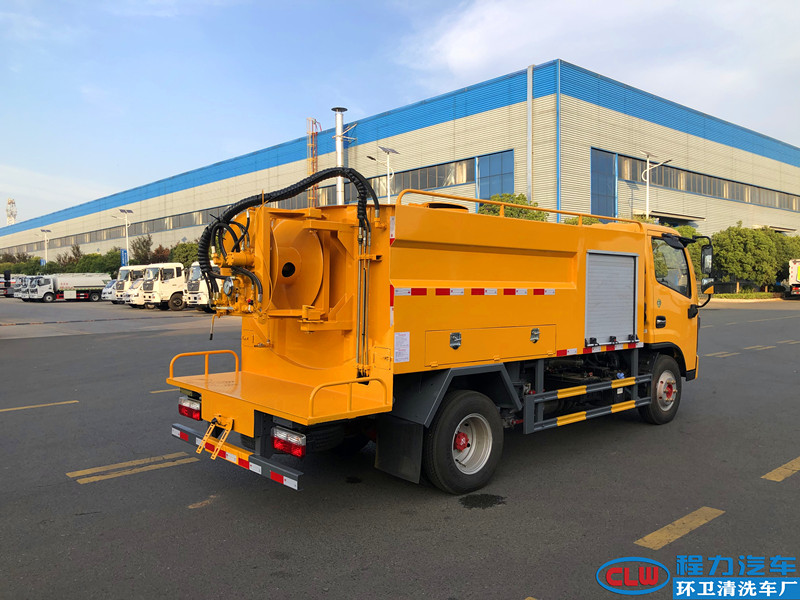 东风小多利卡高压清洗车