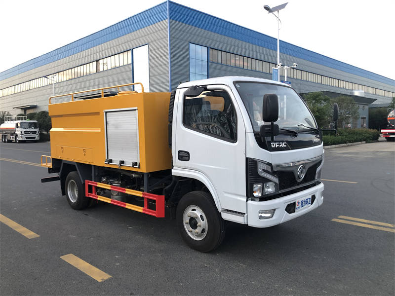 东风小多利卡高压清洗车锡柴（国六蓝牌）