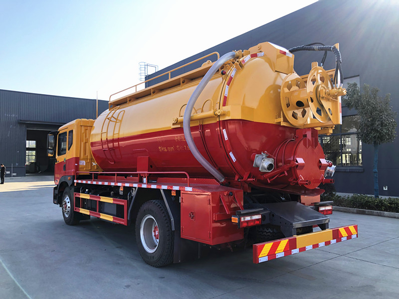 东风D9清洗吸污车（国六）