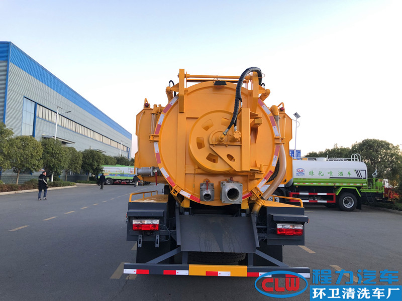 东风福瑞卡清洗吸污车（国六）12.7方