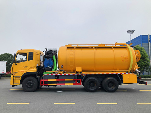 东风天龙清洗吸污车（国六）