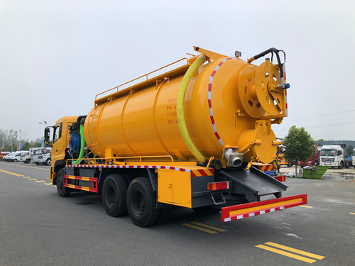 东风天龙清洗吸污车（国六）
