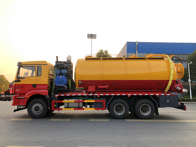 陕汽德龙后双桥清洗吸污车