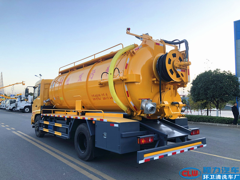 东风天锦清洗吸污车（国六）