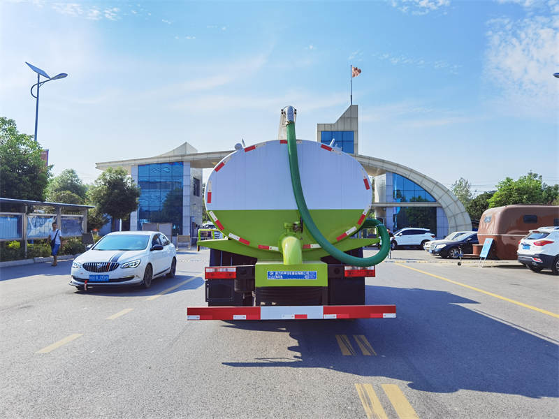 12.8方东风D9吸粪车（程力）